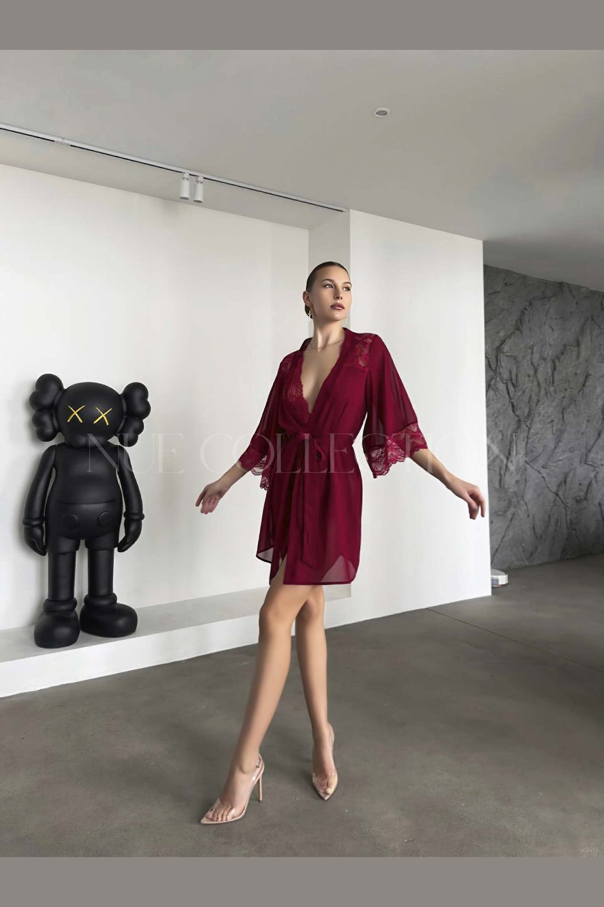Nue Collection Yume bordo dantel kollu tül kimono sabahlık – önden görünüm 2